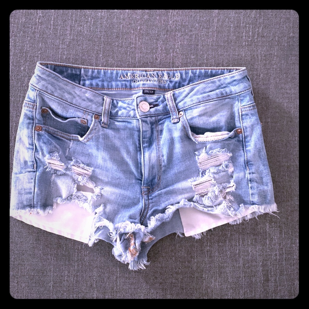 AE Denim Shorts! 💙🤍